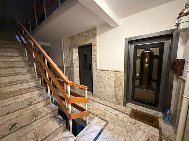 HARBİYE'DE POLİS EVİ YAKINI ASANSÖRLÜ 4+1 KİLERLİ SATILIK DAİRE