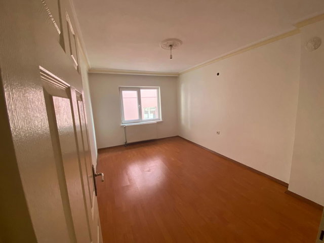 ANKARA MAMAK’TA 5+1 | 165 M² NET | 2 BANYO | BALKONLU, KREDİYE UYGUN DAİRE