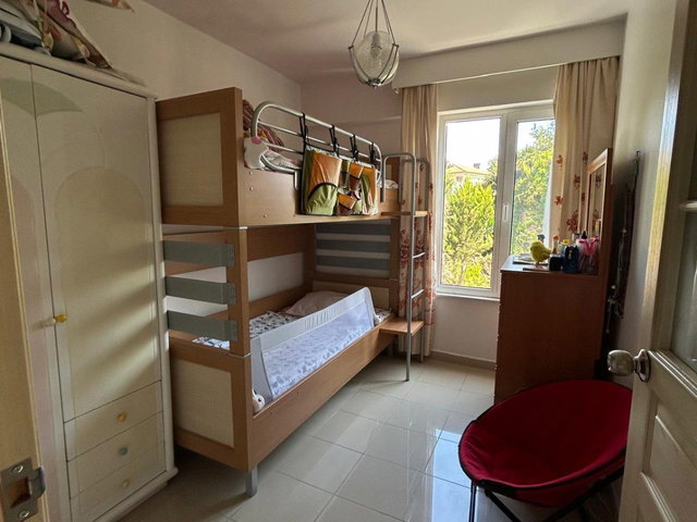 BÜYÜKADA MERKEZDE 3,5+1 | SAHİLE 2 DK | İSKELEYE 5 DK | BALKONLU