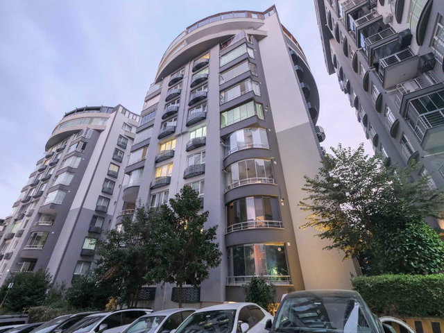 TERAS ÇEKMEKÖY EVLERİNDE EMSALSİZ AYRI GİRİŞLİ ÇİFT MUTFAKLI 5+2