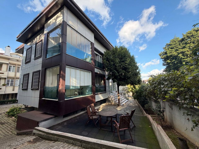 ÜSKÜDAR KÜÇÜK ÇAMLICA MH. SATILIK 7+1 VİLLA
