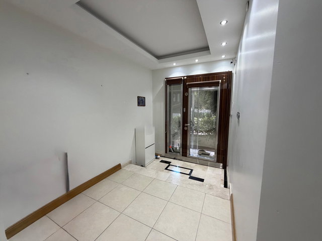 ÜSKÜDAR KÜÇÜK ÇAMLICA MH. SATILIK 7+1 VİLLA