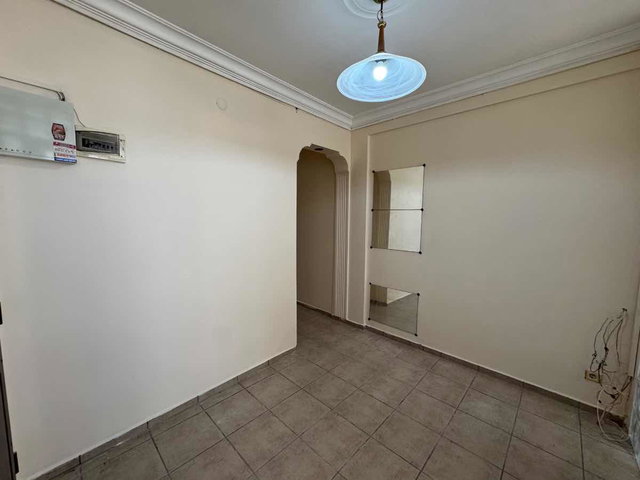 KARŞIYAKA ÇARŞI'DA 2+1 SATILIK DAİRE