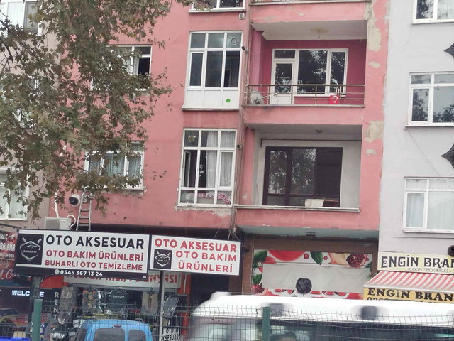 REMAX NATURAL'DAN GÖLCÜK DONANMA'DA SATILIK 3+1 DAİRE