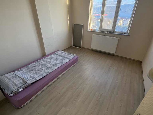 REMAX KOCAELİ- KÖRFEZ DENİZ MANZARALI SATILIK ARAKAT DAİRE