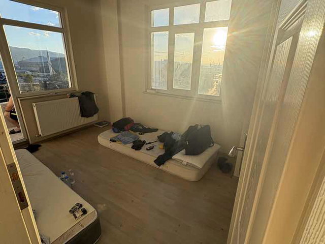 REMAX KOCAELİ- KÖRFEZ DENİZ MANZARALI SATILIK ARAKAT DAİRE