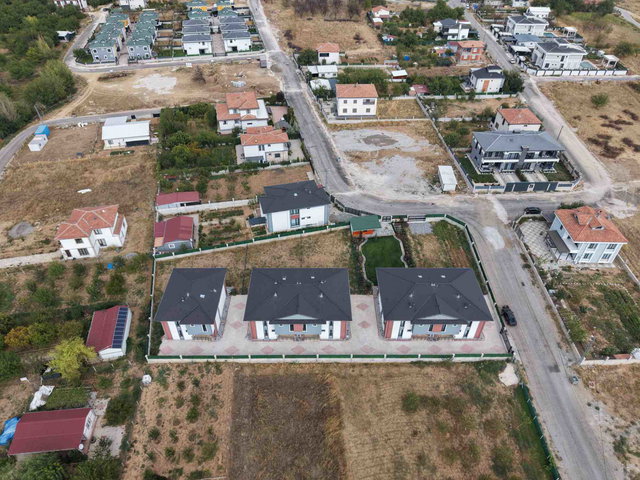CEVATPAŞADA SİTE İÇERİSİNDE SATILIK ULTRA LÜX 4+1 VİLLA