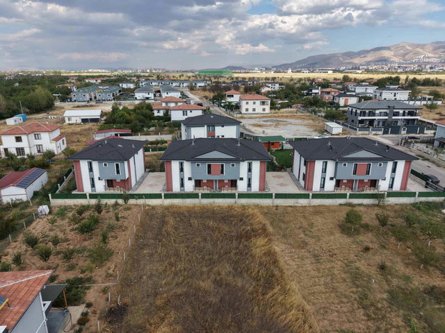 CEVATPAŞADA SİTE İÇERİSİNDE KİRALIK ULTRA LÜX 4+1 VİLLA