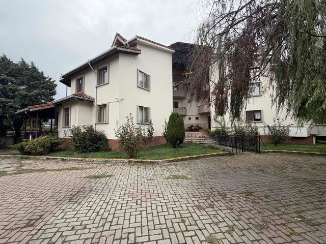 ÇATALCA OKLALI 'DA ÜÇÜZ VİLLA KOMPLEKSİ MÜSTAKİL 4000M2 ÇİFTLİK