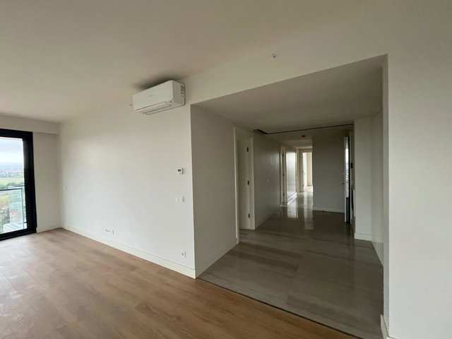 V SANCAKTEPE MERKEZ''DE  KİRALIK 3+1 DAİRE
