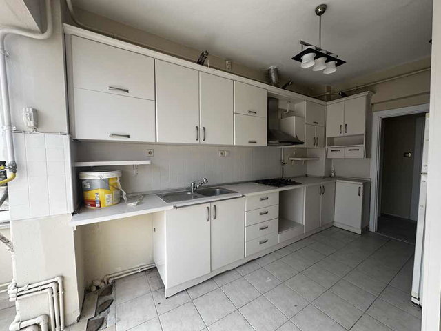 ADAPAZARI YENİGÜN MAH’DE ASANSÖRLÜ 3+1 DAİRE