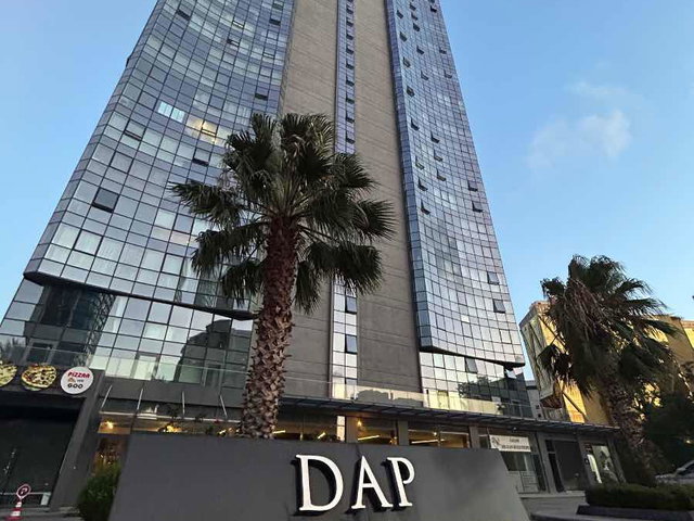 DAP ADAM KULE RESIDENCE'DA HAVUZ MANZARALI KIRALIK STÜDYO DAIRE