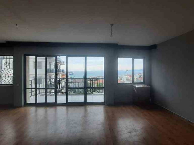 TÜRKMEN MAHALLESİNDE DENİZ MANZARALI SATILIK 3+1 DAİRE
