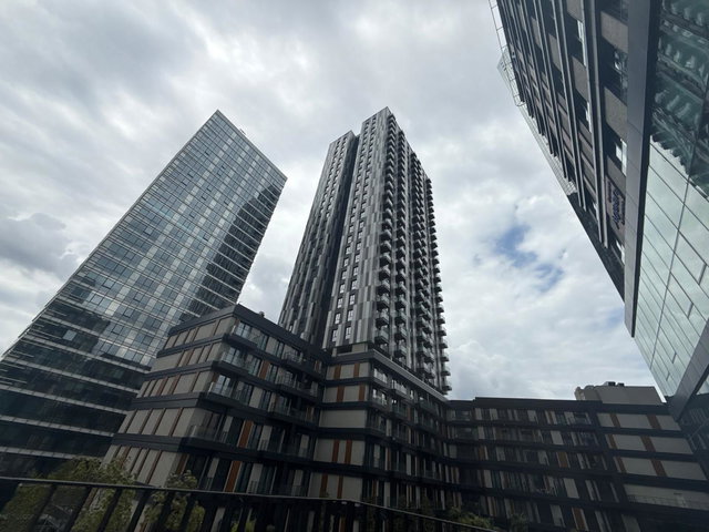 BOMONTİ ROTANA RESİDENCE YENİ BLOKTA KİRALIK KÖŞE 1+1 DAİRE