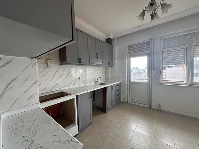 YAYLA MAHALLESİNDE KİRALIK 3+1 ARAKAT DAİRE