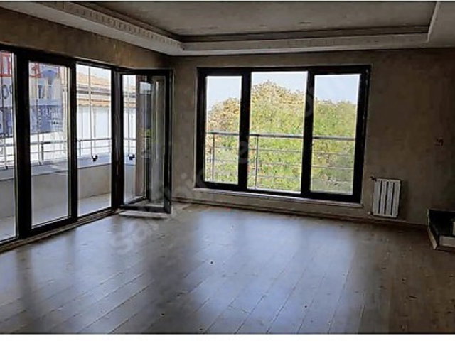 BAHÇELİEVLERDE KİRALIK 4+1 DUBLEKS DAIRE