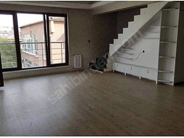 BAHÇELİEVLERDE KİRALIK 4+1 DUBLEKS DAIRE