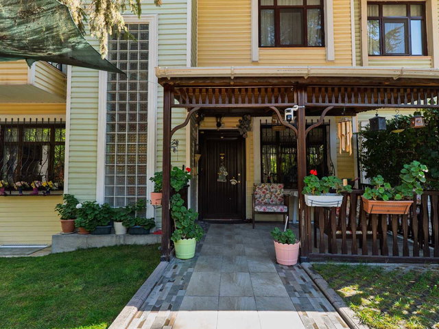 DROGOS VİLLALARI MERKEZİ KONUMDA PARK CADDESİ SATILIK VİLLA