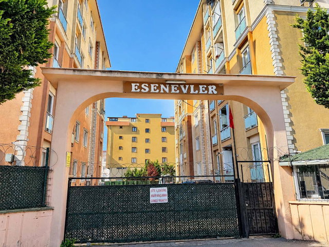 ESENEVLER SİTESİNDE MERKEZİ KONUMDA 3+1 SATILIK