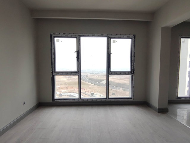 KENT İNCEK'TE GÖL MANZARA ÇIFT BALKON G.ODALI 5+1 KIRALIK DAIRE