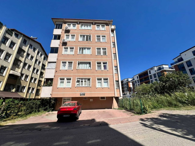 EMİNEVİME UYGUN PLAJYOLUNDA SATILIK FERAH 3+1 ARAKAT DAİRE