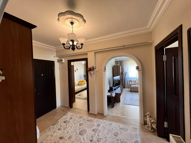 EMİNEVİME UYGUN PLAJYOLUNDA SATILIK FERAH 3+1 ARAKAT DAİRE