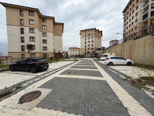 MALTEPE ATIŞOKULUN'DA KİRALIK 2+1 SIFIR DENİZ MAN.GÜNEY DAİRE!!!