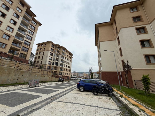 MALTEPE ATIŞOKULUN'DA KİRALIK 2+1 SIFIR DENİZ MAN.GÜNEY DAİRE!!!