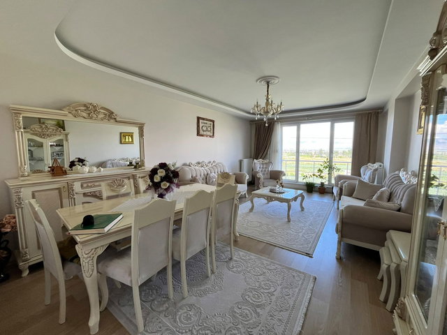 REMAX İLKE'DEN ŞÜKRÜPAŞA'DA 3+1 SATILIK FULL YAPILI DAİRE