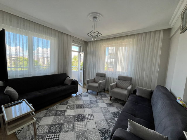 REMAX İLKE'DEN ŞÜKRÜPAŞA'DA 3+1 SATILIK FULL YAPILI DAİRE