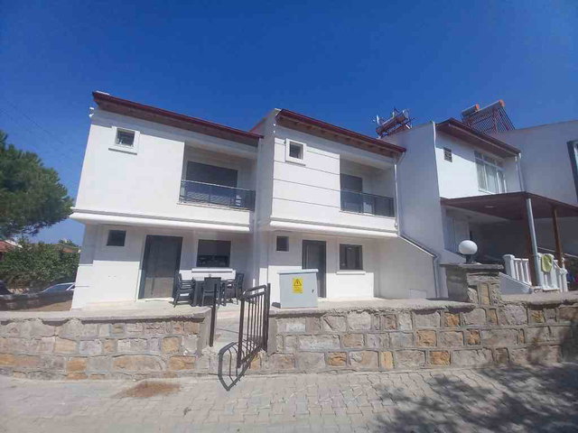 BALIKESİR GÖMEÇ SIFIR YAPI 2,5+1 DENİZE YAKIN VİLLA