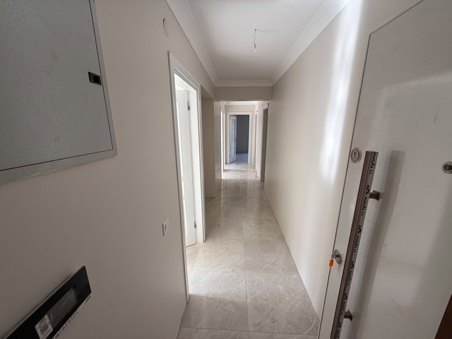BAĞLAR CADDESİ ÜZERİ SIFIR KAPALI MUTFAKLI SATILIK 2+1 DAİRE