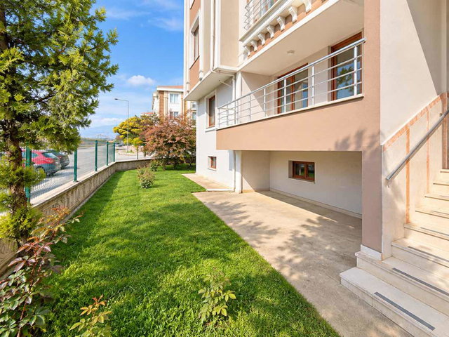 REMAX DEM'DEN PARK KARŞISI SATILIK FERAH 150 M2 3+1 DAİRE