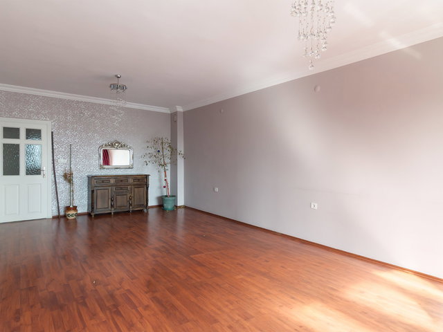 ERYAMAN GÖKSU UTKAN SİTESİ'NDE GÖL MANZARALI 3+1 SATILIK DAİRE | 120 M² NET
