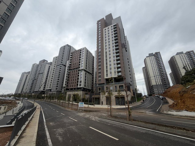 FİKİRTEPE EMLAK KONUT ETAP 12 'DE 3+1 KİRALIK BALKONLU DAİRE