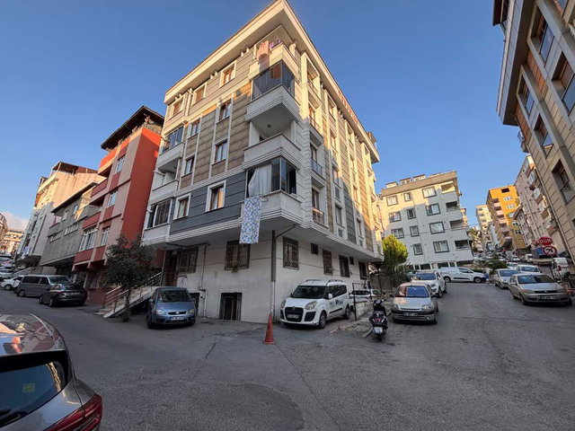 MALTEPE ZÜMRÜTEVLER’DE 3+2 DUBLEKS TADINDA, 160 M² BRÜT | 5. KAT (SON KAT) | BALKONLU