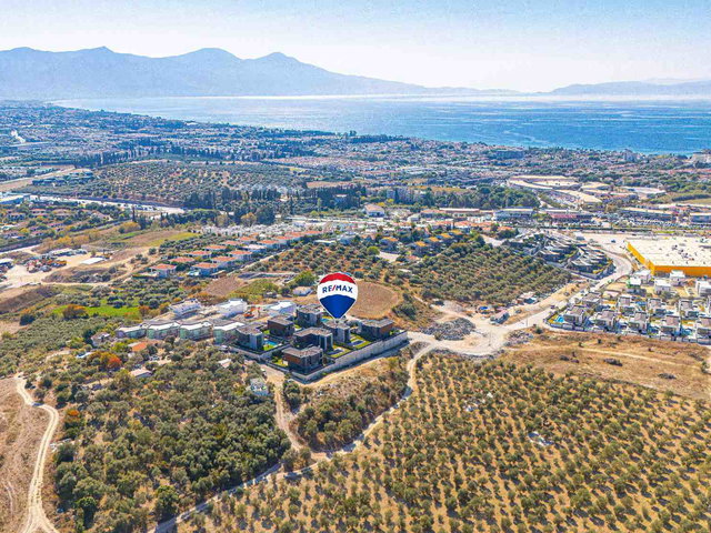 AVM MEVKİ 550 M2 ARSA İÇİNDE TRIPLEKS ÖZEL HAVUZLU 5+2 LÜKS VİLLA
