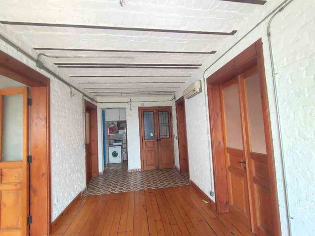 BEYOĞLU'NUN TARİHİ ATMOSFERİNDE İSTİKLAL CAD'YE YAKIN KİRALIK 3+1