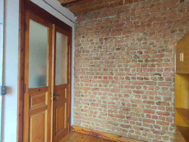 BEYOĞLU'NUN TARİHİ ATMOSFERİNDE İSTİKLAL CAD'YE YAKIN KİRALIK 3+1