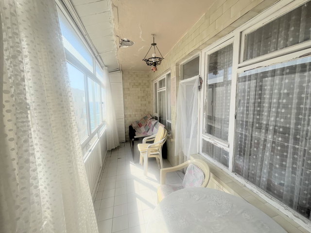 BÜYÜKÇEKMECE KAMİLOBA’DA SAHİLE 100 M, 3. KAT, 1+1 EŞYALI YAZLIK DAİRE, EN UYGUN FİYAT