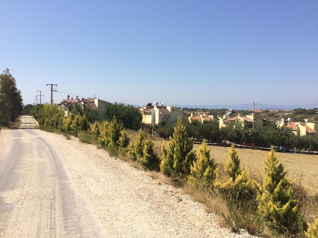 ÇEŞME OVACIK CUMHURIYET SITESI'NDE SATILIK 3+1 NATAMAM VILLA (FIRSAT)