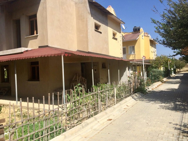 ÇEŞME OVACIK CUMHURIYET SITESI'NDE SATILIK 3+1 NATAMAM VILLA (FIRSAT)