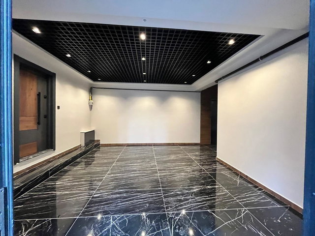 REMAX LAND'DEN TEPE BÖLGESİNDE CADDE ÜZERİ SIFIR 1+1 | BALKONLU | KOMBİLİ |