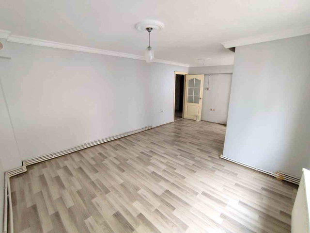 KARŞIYAKA GONCALAR’DA 3+1 DAIRE | BALKONLU | DOĞALGAZ KOMBİLİ | BOŞ