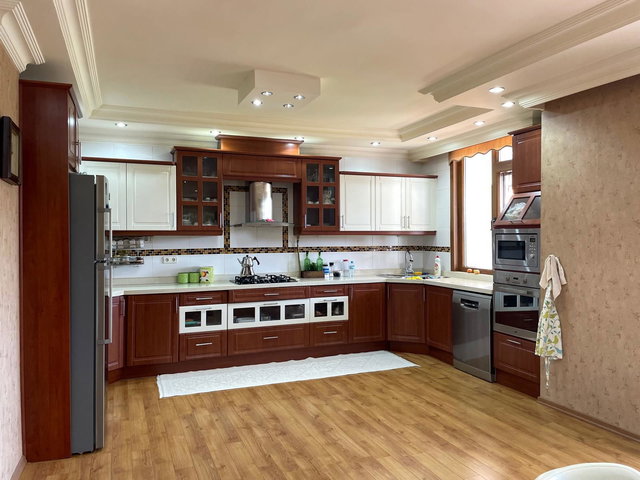 REMAX'DAN KARARAĞAÇ'DA 1.250 M2 ARSADA 5+2 SATILIK LÜKS VİLLA