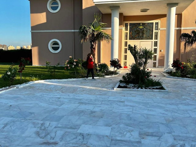 GÜNIŞIĞI KONAKLARI 1150 M2 BRÜT,3680 M2 AÇIK ALAN 7+2 VİLLA