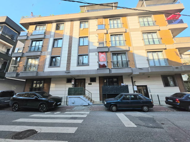 MECLIS MAHALLESI 3+1 BOŞ ARA KAT SATILIK DAIRE