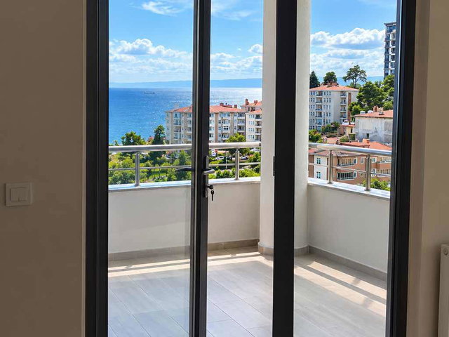 REMAX DREAM ŞAHİNTEPESİNDE PANORAMİK DENİZ MANZARALI SATILIK 3+1