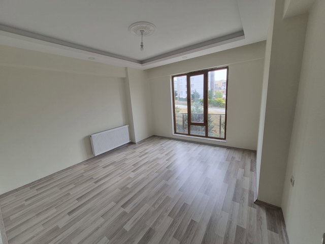 RE/MAX DEĞİŞİMDEN ÇAYDAÇIRA MAHALLESİNDE 3+1 KİRALIK DAİRE
