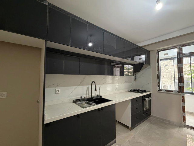 ŞEMSİPAŞA MAHALLESİ SATILIK 3+1 OTURUMA HAZIR DAİRE | EBEVEYN BANYOLU